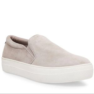 Steve Madden Gills Grey Suede Slip On Sneaker